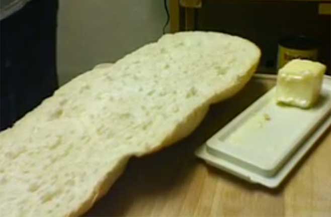  Prepare the other half of the bread