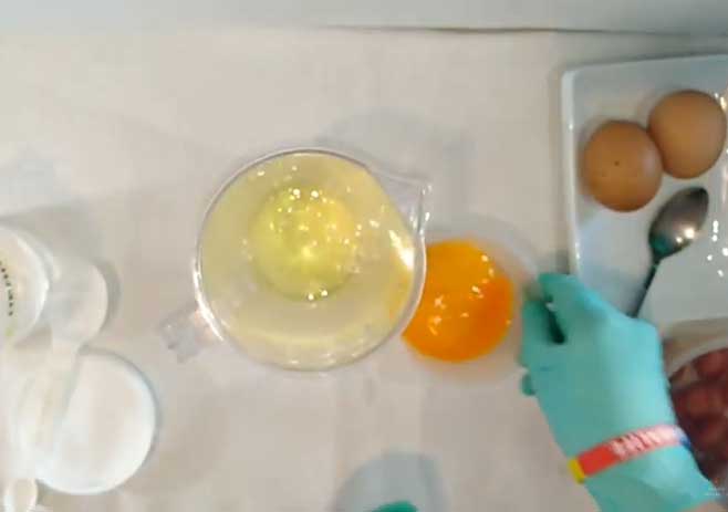 Separating Egg white
