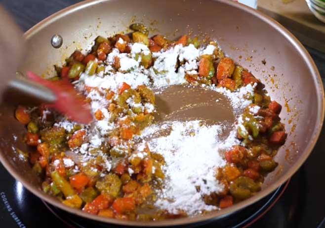 Add veggies item and stir