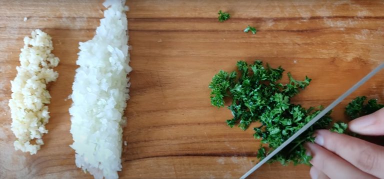  Chopped onion, garlic, and parsley
