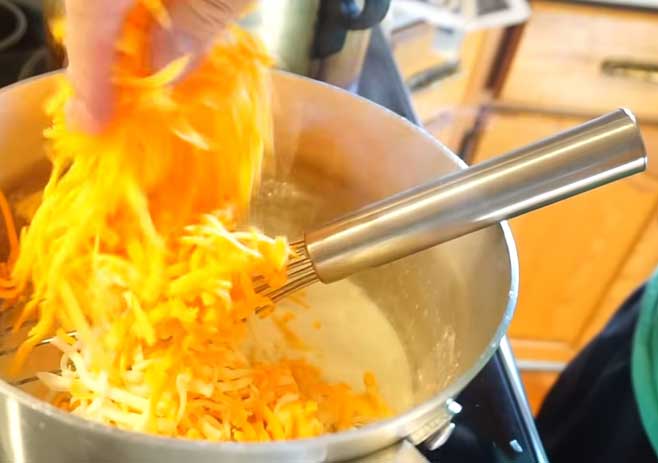 Make Mac Cheese Sauce