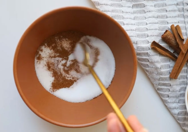 Make cinnamon-sugar mixture