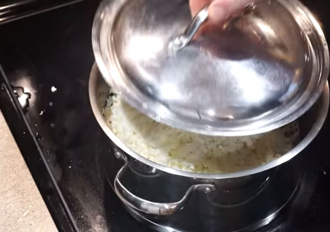Steam in a steamer pan