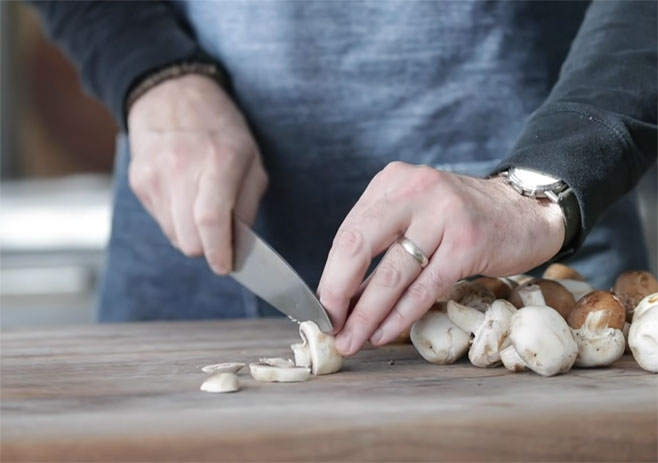 Cut the mushroom buttons into slices