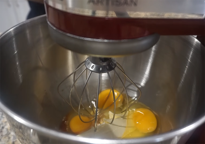 blend egg and sugar