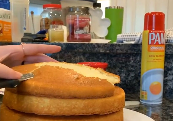Cut the top of the cake to form a slant