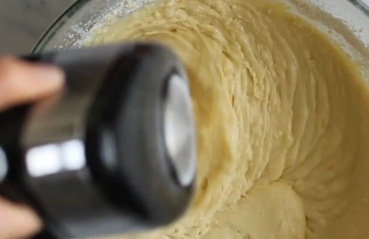 Mixing the batter: 