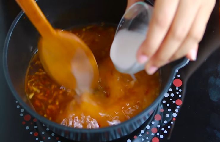 Add cornflour mix into the pot
