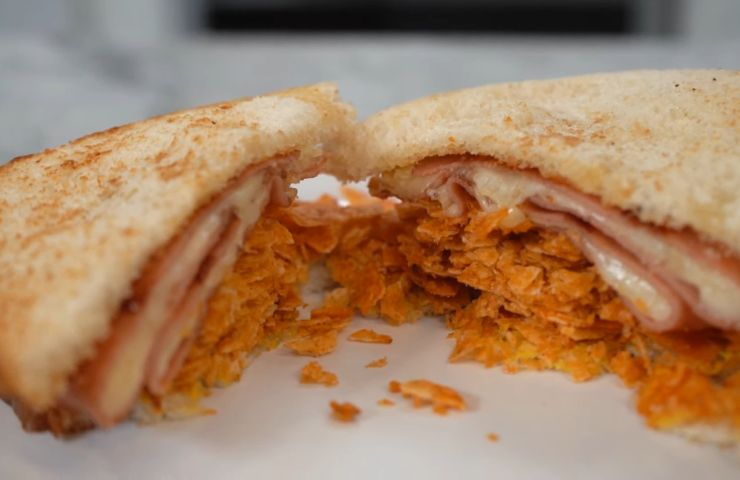 Snoop Dogg Fried Bologna Sandwich Recipe