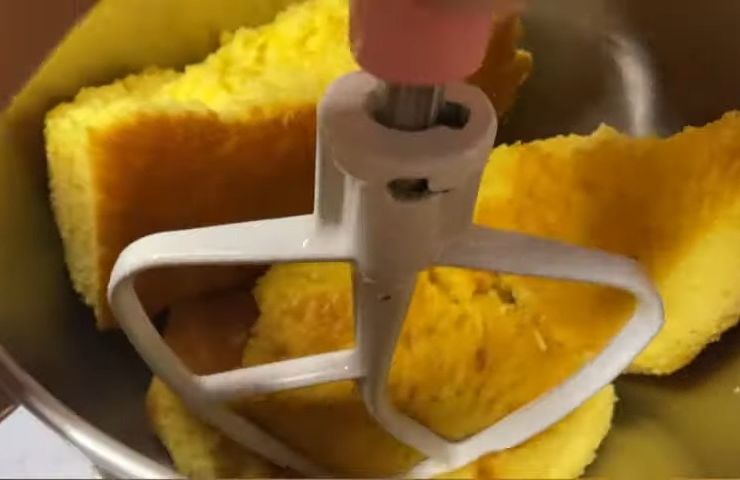  Use the paddle attachment mixer