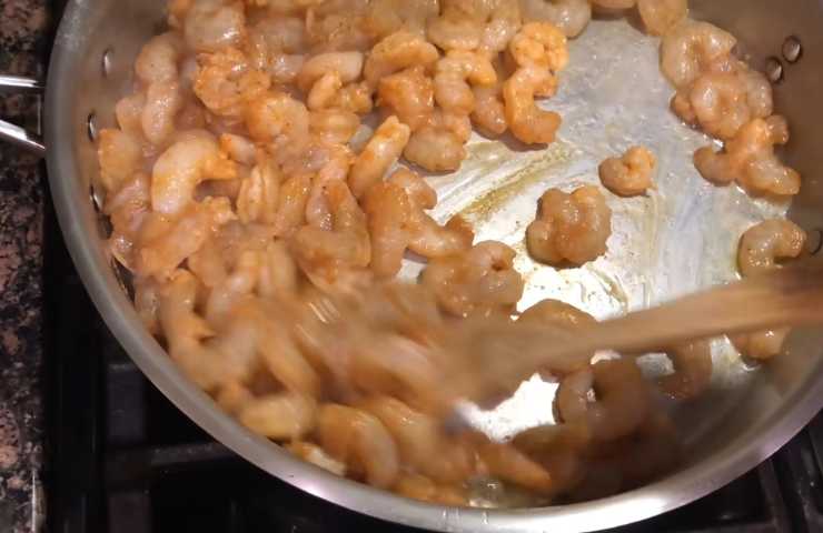 Cook the shrimp