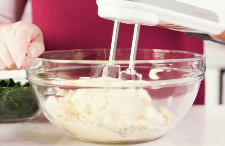 Mix the ingredients