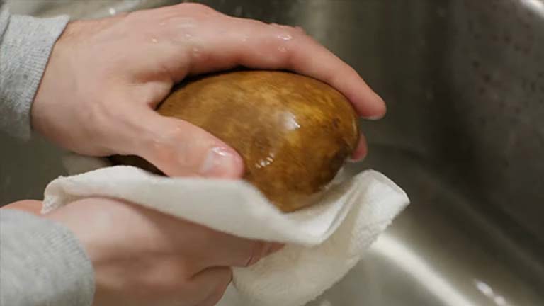 Wash and prepare the potatoes